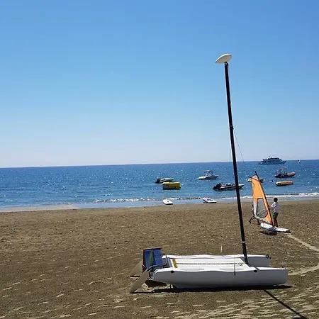 아파트 Zorbas Sea View No 4 *