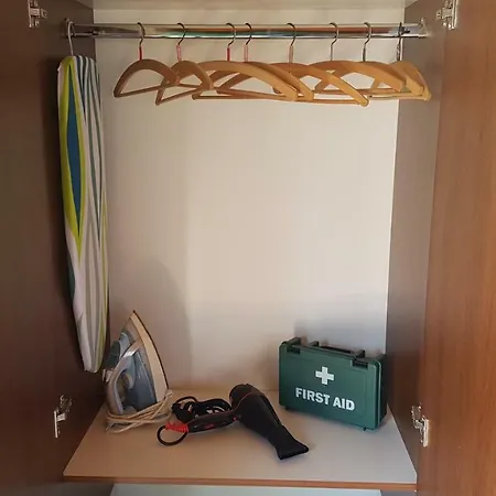 아파트 Zorbas Sea View No 4 라르나카