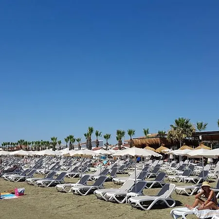 Апартаменты Zorbas Sea View No 4 Ларнака